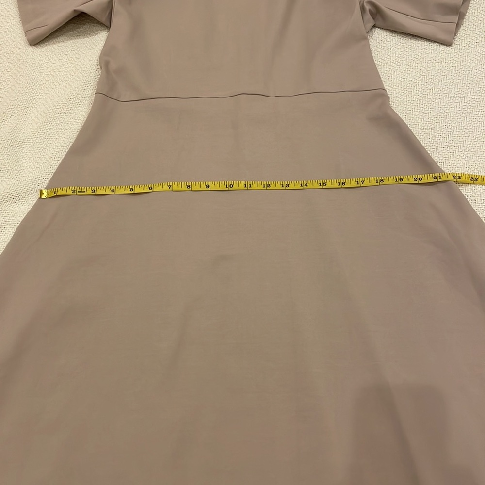 UNIQLO NWT ponte flare short sleeve dress large - Picture 8 of 10